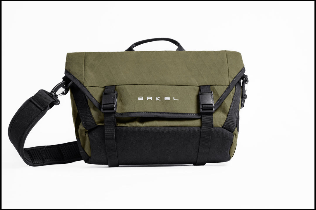 Arkel Wellington Messenger Bag – Lightweight, Waterproof & Secure