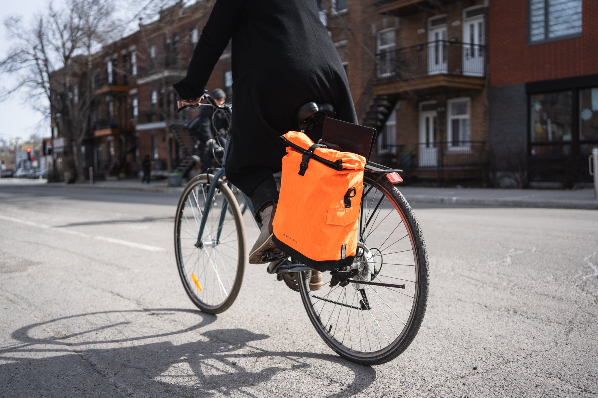 urban bike bags Signature M- Waterproof Pannier Farbe:CRANBERRY-BLACK MATT Cube RFR gefederte Sattelstütze 29 zoll mountainbike go riders who value